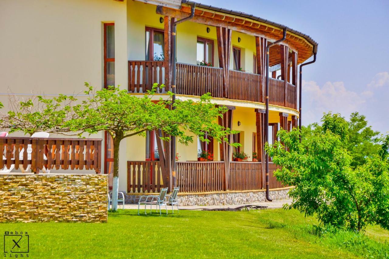 Pensiunea Casa Buna Gîrbova Esterno foto